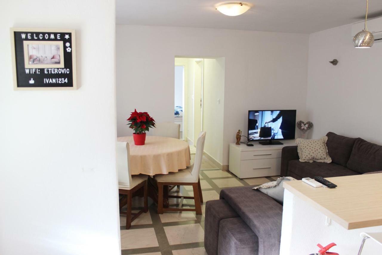 Apartment Pino Pucisca Eksteriør billede